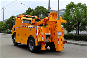 上甘岭区高速路拖车费